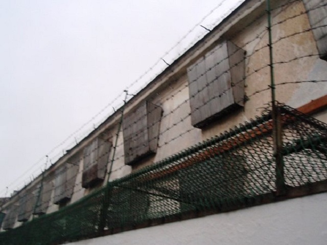 У Херсонському СІЗО ув’язнена вчинила суїцид