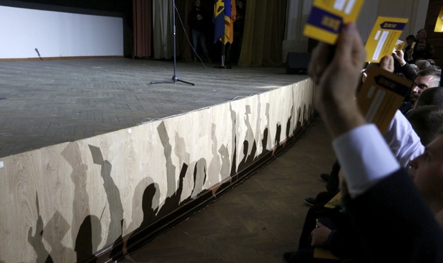 Кандидаты в слуги народа: кто готовится к перевыборам в Раду