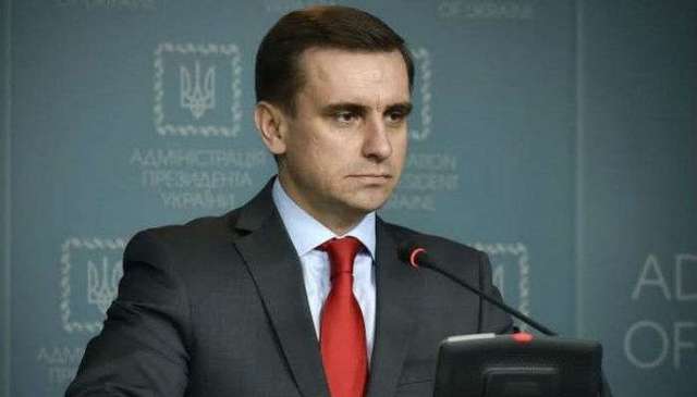 Выбивают дурость, а деньги вкладывают в успешные страны - Елисеев Путину