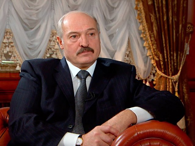 Лукашенко: Российская авиабаза в Беларуси не нужна