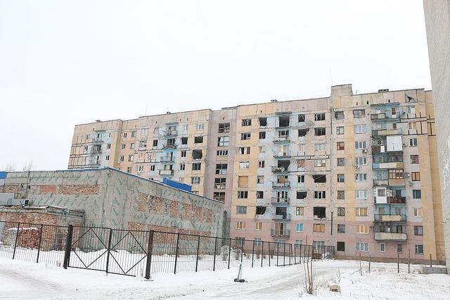 Авдіївка: Обстрілами пошкоджено понад 150 будинків, води залишилося на 3-4 дні