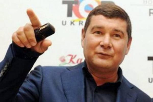 Беглый депутат Онищенко уверяет, что скоро появятся новые записи о Порошенко