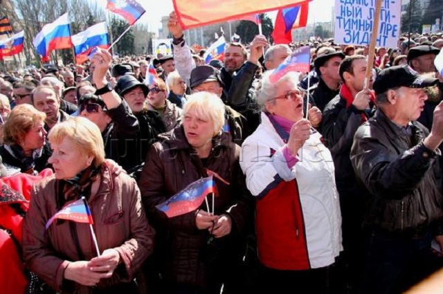 Дончан массово сгоняют на какой-то митинг: люди возмущены
