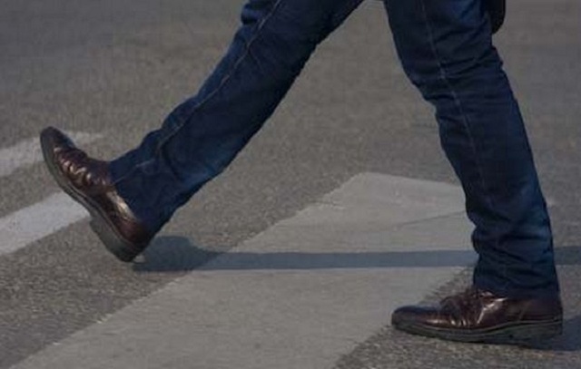 Daewoo Lanos сбил пешехода-нарушителя на столичном проспекте