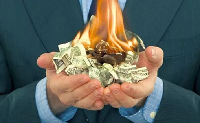 В обанкротившихся банках украинцы потеряли 273 миллиарда гривен