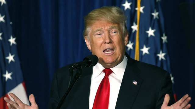 Трамп скрыл получение кредитов от банка, связанного с Путиным – The Guardian