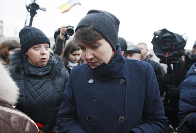 Савченко потрапила у “ДНР” в коробці з гуманітарною допомогою