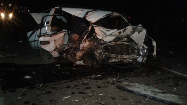 Жахлива ДТП на Прикарпатті: двоє людей загинуло