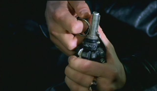 В Антраците террорист “ЛНР” взорвал гранату во время застолья