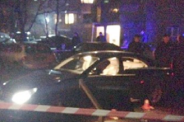 В центре Киева расстреляли авто: есть погибший, ранен ребенок