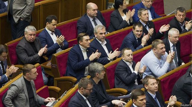 5 нардепів пропустили всі засідання Ради у 2017 році – КВУ