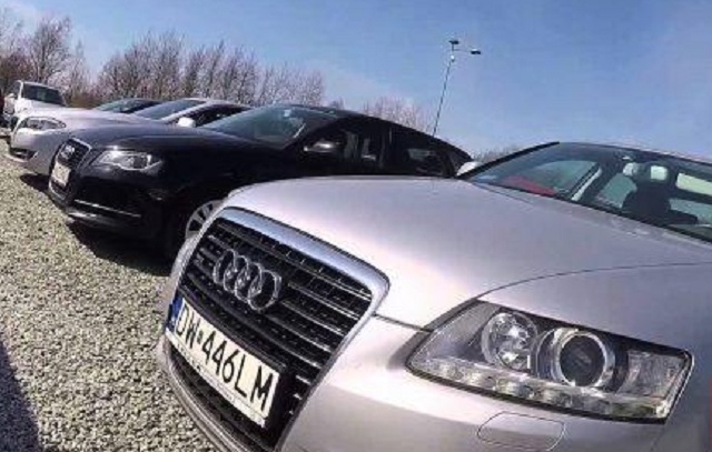 В Киеве начали изымать авто с иностранной регистрацией