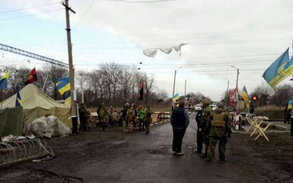 Штаб блокады сделал последнее предупреждение Авакову: "Если беспредел полиции не прекратится, мы применим свое право на самозащиту!"