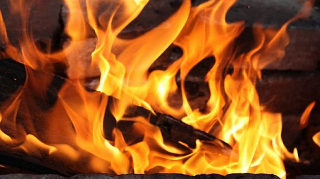 Взрыва не было: у Плотницкого назвали официальную причину грандиозного пожара в Луганске – соцсети удивлены