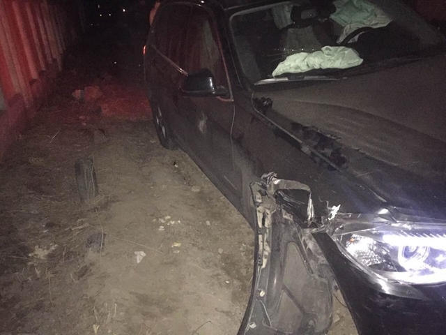 Казусное ДТП в Киеве: пьяный водитель оставил людей без света