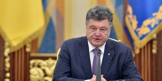 Порошенко пишається тим, що не знає, яка буде доля Насірова