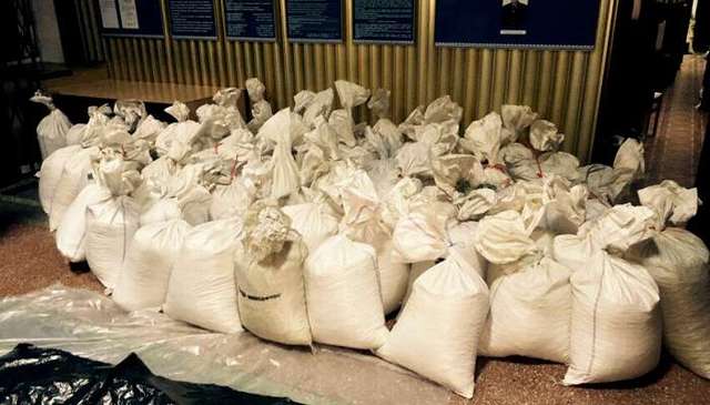 В Ровно нашли крупный подпольный цех по обработке янтаря