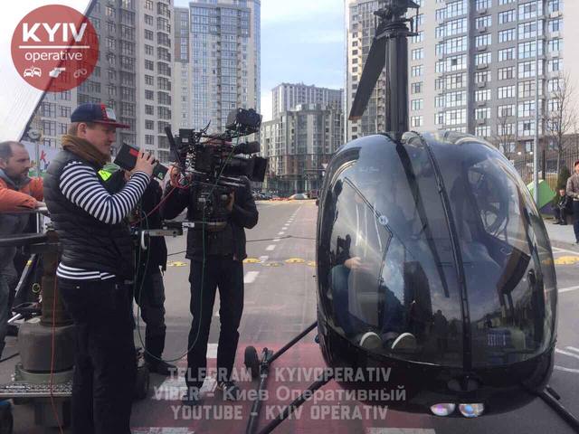 В школу не спешил. Мальчик-«мажор» на вертолете в Киеве оказался героем сериала