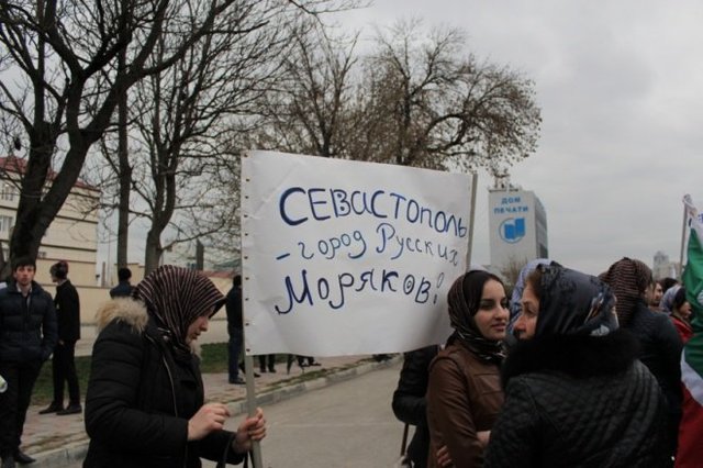 СМИ: Жителей Грозного заставили взять участие в митинге за Крым