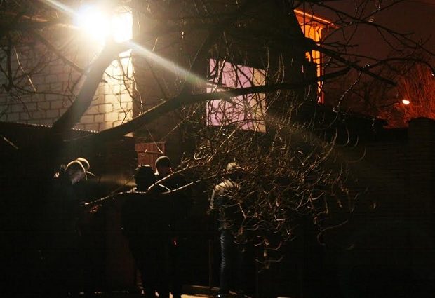 На Івано-Франківщині невідомий обстріляв будинок депутата