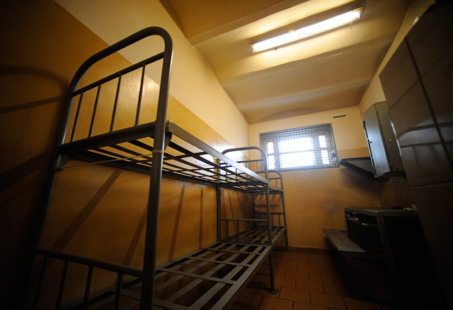 Лидера белорусской оппозиции бросили в изолятор