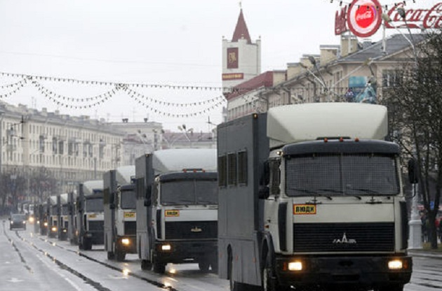 Разгон манифестации в Минске сняли с высоты птичьего полета. Видео