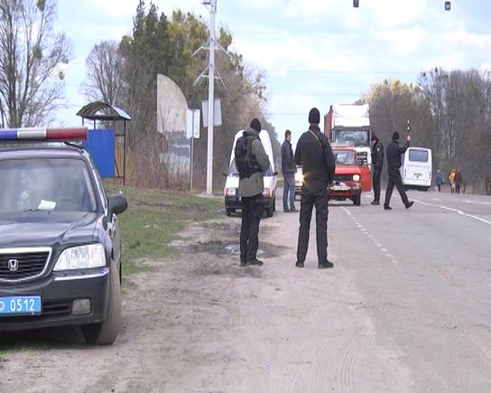 Под Киевом бизнесмен застрелил грабителя, чтобы спасти жену. Троих сообщников задержали