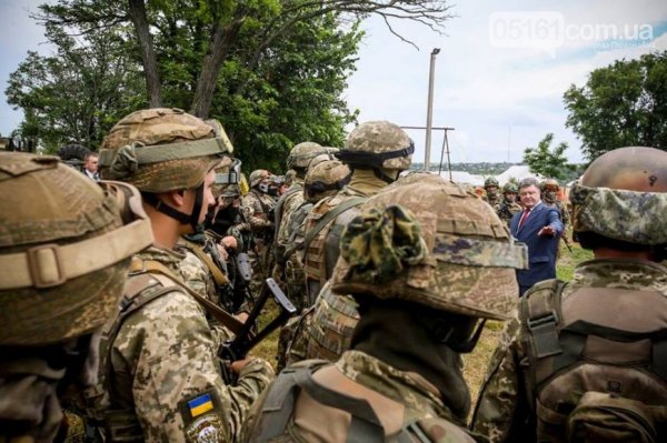 На Светлодарской дуге при взрыве авто погиб военный