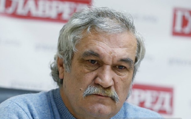 Василь Шкляр: Ми з вами живемо в країні абсурду, здеформованій політиками-мародерами