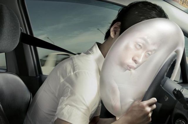 Владельцев авто без подушек безопасности заставят водить в шлеме