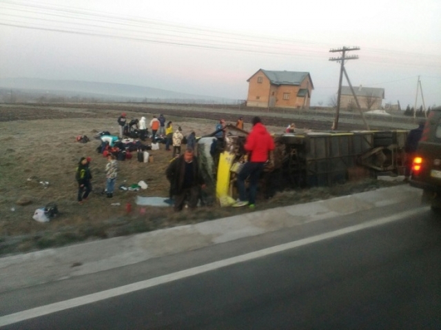 Масштабное смертельное ДТП: столкновение автобуса и легковушки. Двое погибших. Двенадцать пострадавших