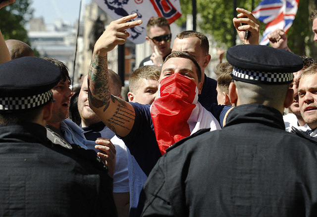 В Лондоне произошли столкновения националистов и антифашистов