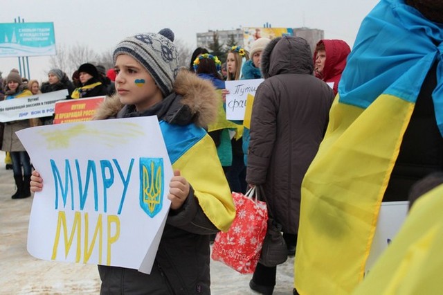 Відмова Порошенка визнавати війну не означає, що війни немає – політолог. Відео