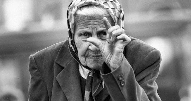 ПФУ: 10 работающих украинцев содержат девятерых пенсионеров