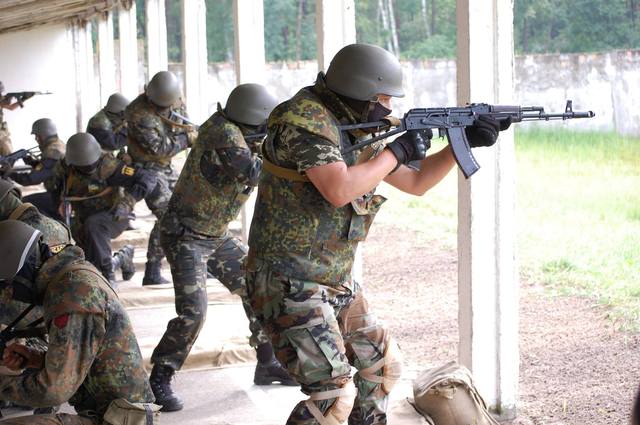 Донецкий блогер: Даже «вата» в шоке от того, как себя ведет «русье»