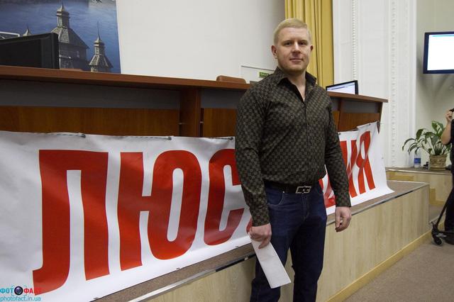 Когда в Княжичах погибли полицейские не приехал никто - Карелин