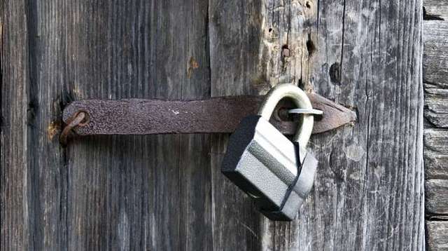 На Тернопольщине мать 2 года не выпускала сына на улицу