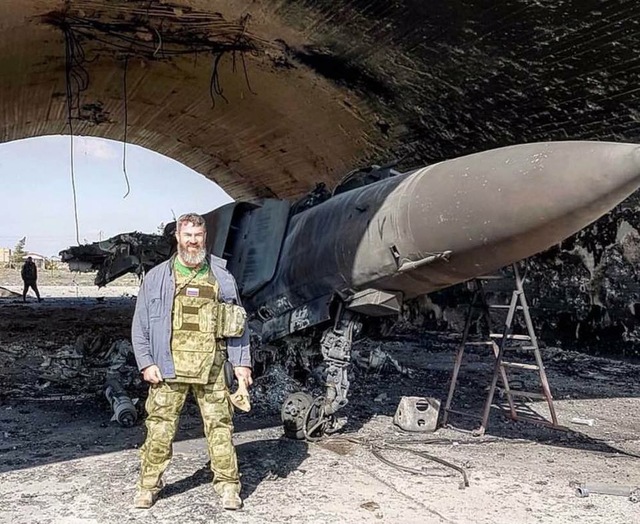 Сфоткаться на фоне уничтоженного Томагавком МИГа — это для русских большая честь