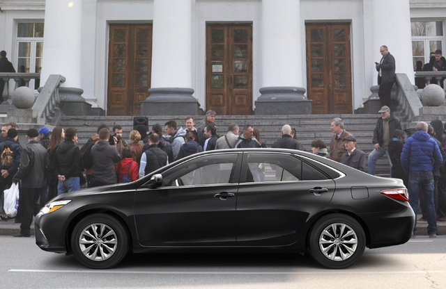 Полтавський міськвиконком за бюджетні кошти придбав Toyota Camry за 1 млн грн