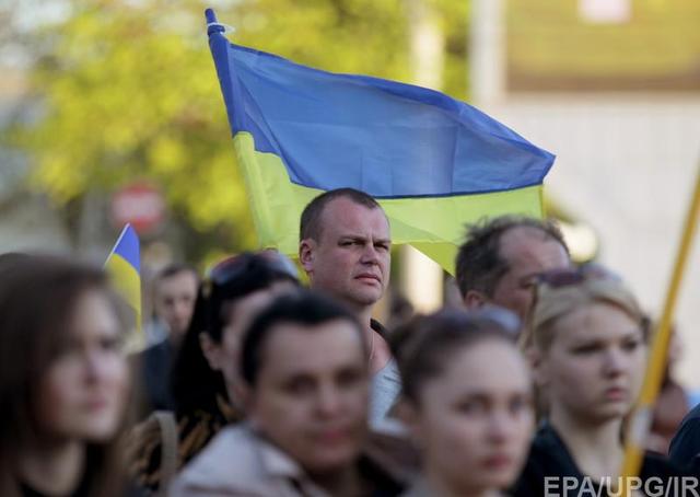 Более четверти украинцев считают себя гражданами бывшего СССР