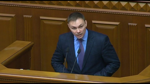 В Раде разразился очередной скандал из-за выступления нардепа на русском языке