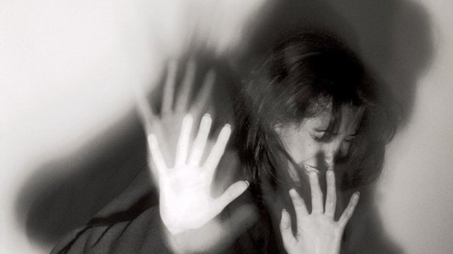 На Вінничині злочинець зв’язав чоловіка та зґвалтував його дружину