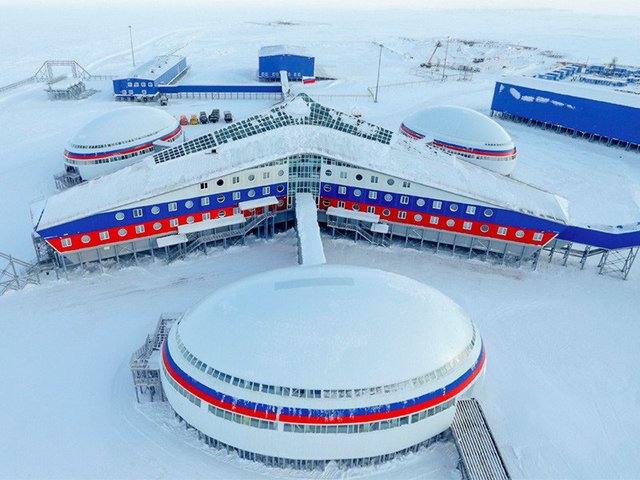 Минобороны России впервые показало военную базу в Арктике