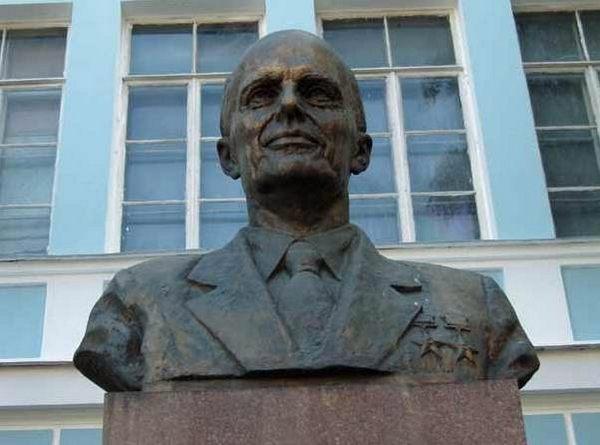 Патон мой шеф, но истина дороже