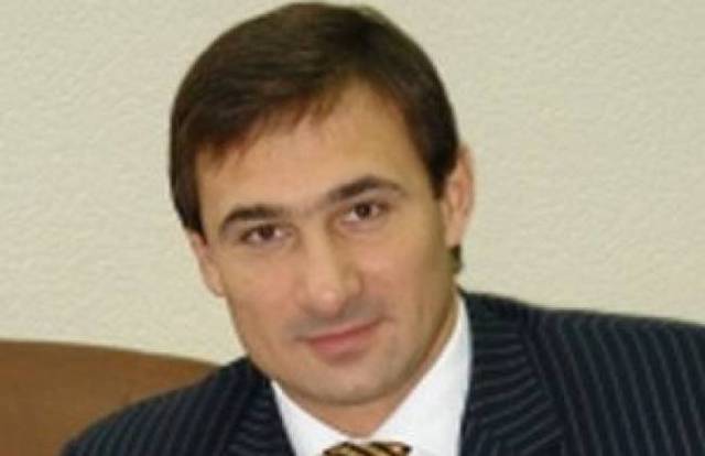 Украинских нардепов мультимиллионеров бесплатно охраняет Нацполиция и СБУ