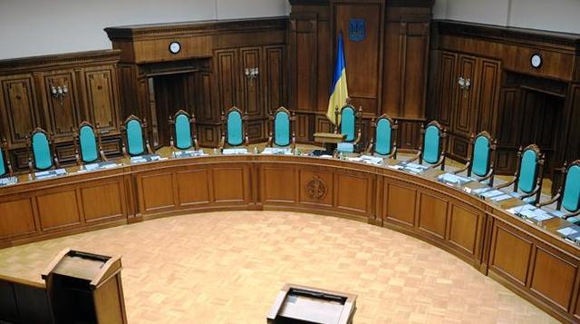 Судді Верховного суду, сфальсифікували довідки від НАЗК, – Устінова