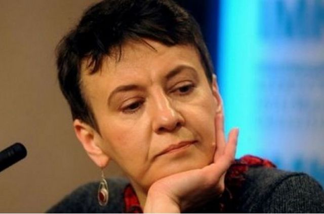 Забужко: Не нужно бомбить города, достаточно разбомбить мозги