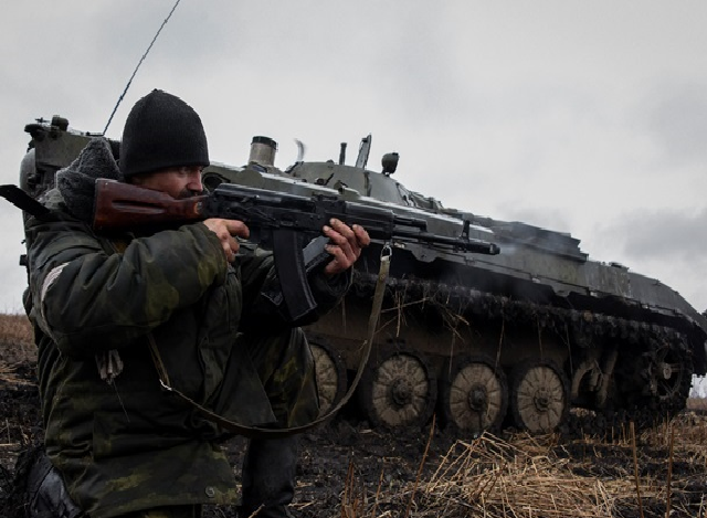 Отец и сын из Бердянска воюют с боевиками РФ в авдеевской промке