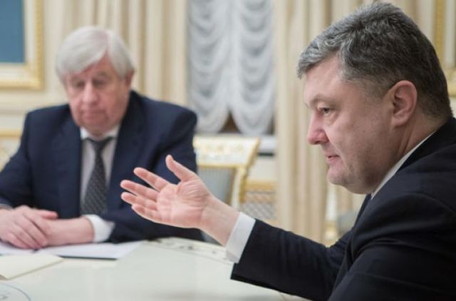 Дело Шокина: Порошенко срочно вызвали на допрос