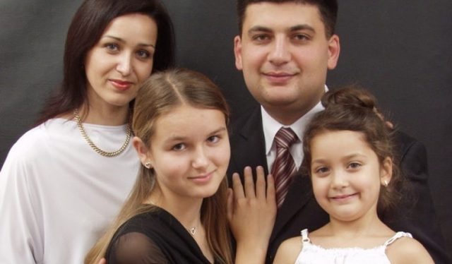 За навчання доньок в Англії Гройсман щорічно платить 2,5 мільйони гривень